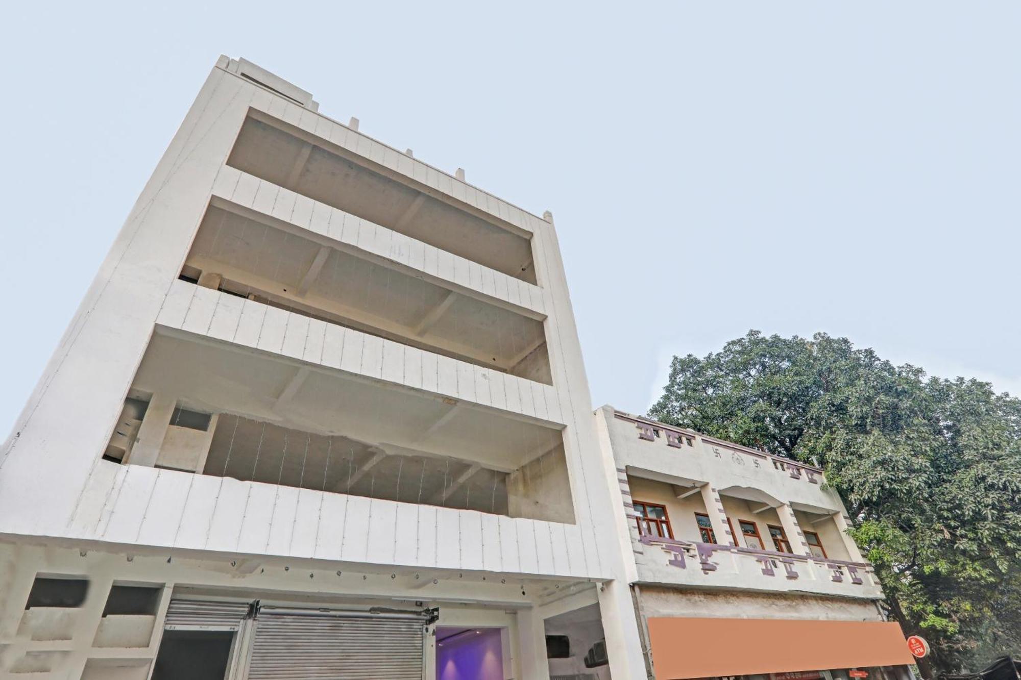 Super Capital O Townhouse Govinda Royal Hotel Kanpur Luaran gambar