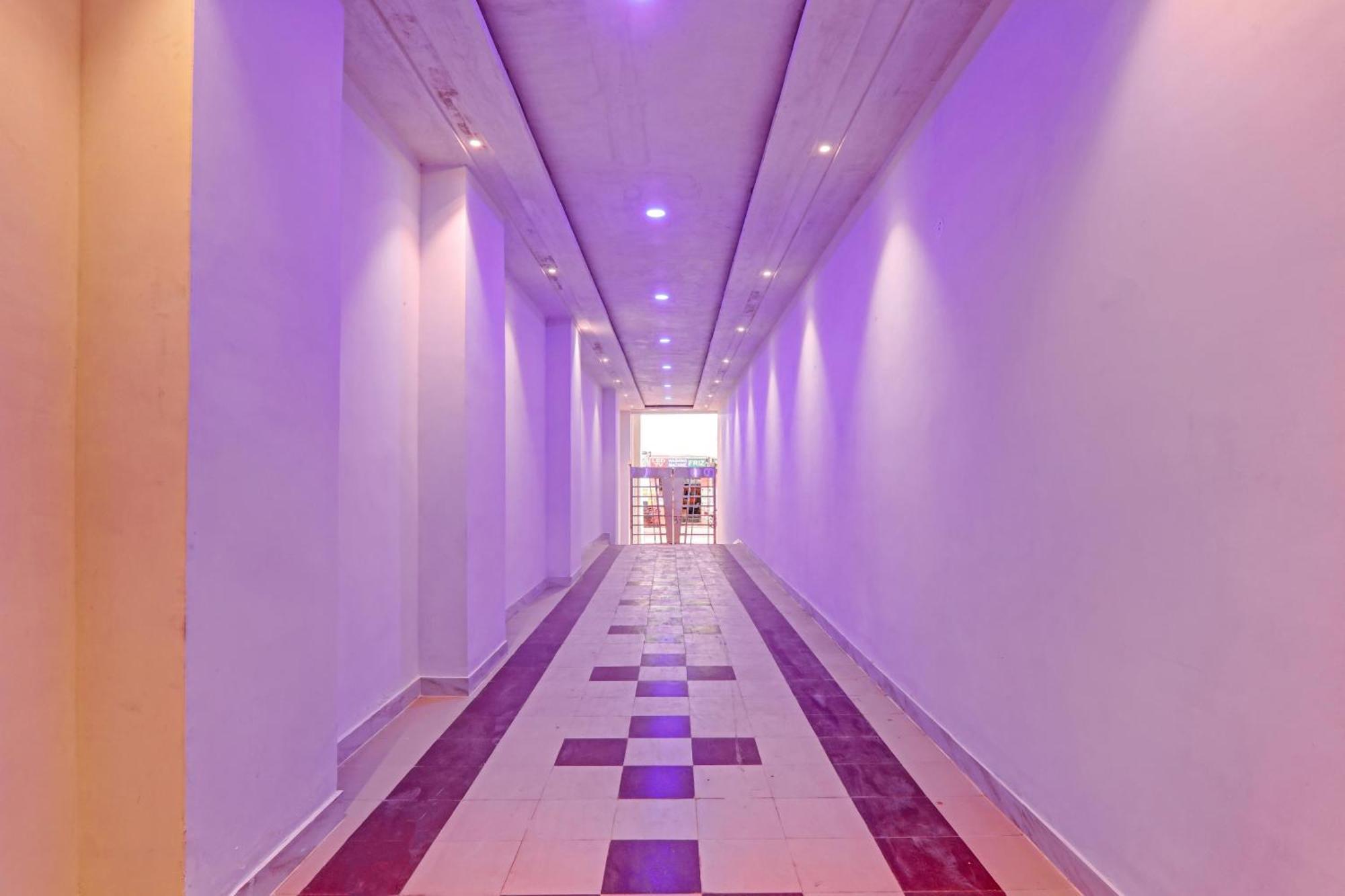 Super Capital O Townhouse Govinda Royal Hotel Kanpur Luaran gambar