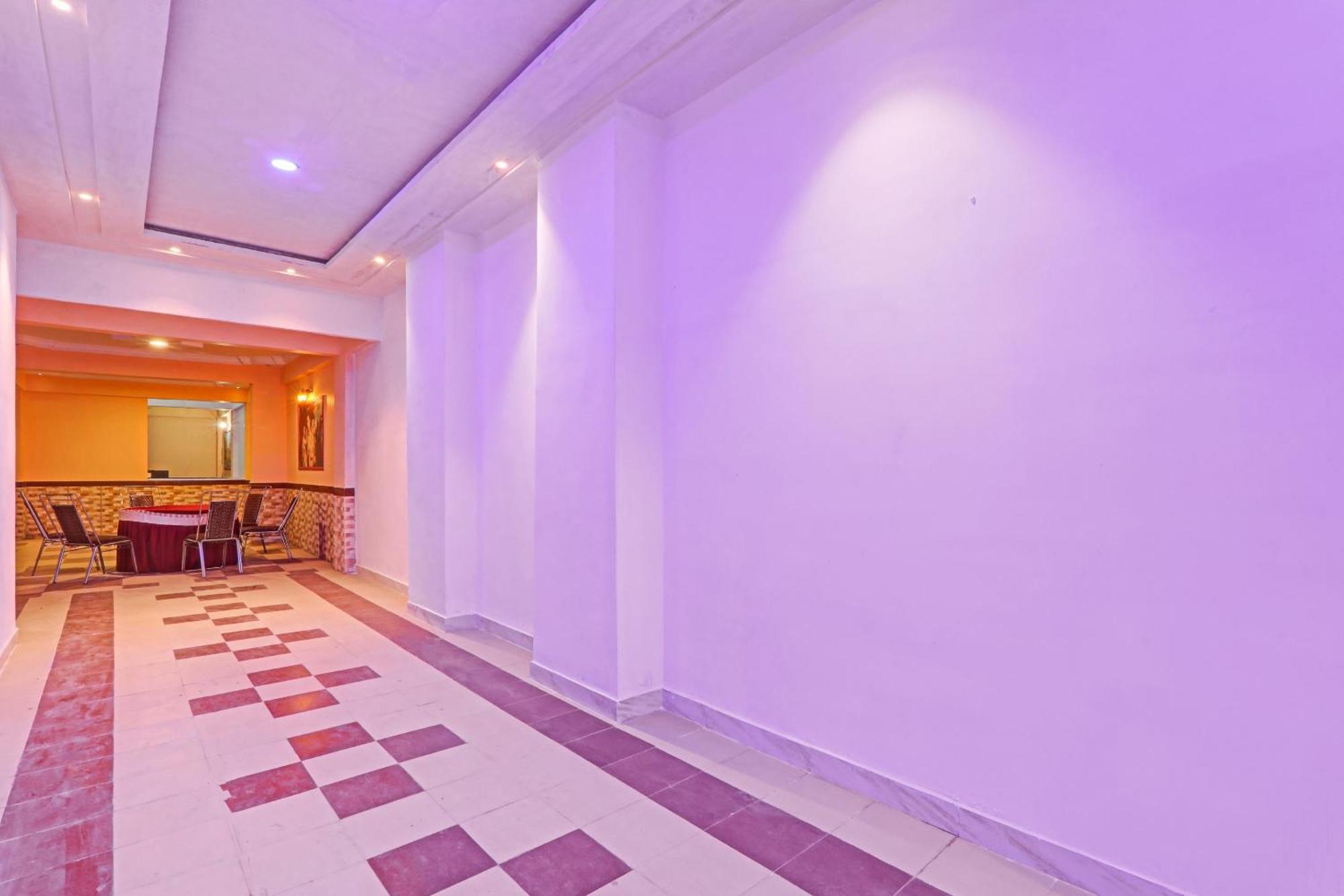 Super Capital O Townhouse Govinda Royal Hotel Kanpur Luaran gambar
